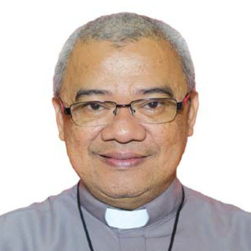 Bishop Gerardo Alimane Alminaza