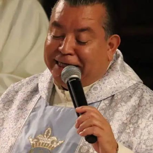 Bishop Víctor Carabés Chávez