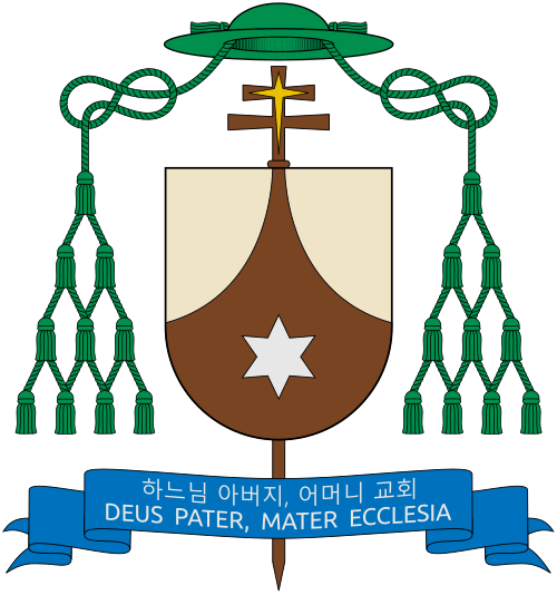 The coat of arms of Peter Chung Soon-taek, Archbishop of Seoul.