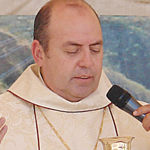 Bishop Juan María Huerta Muro