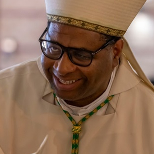 Bishop Robert Mogapi Mphiwe