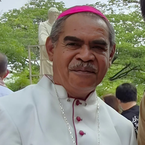Archbishop Hironimus Pakaenoni