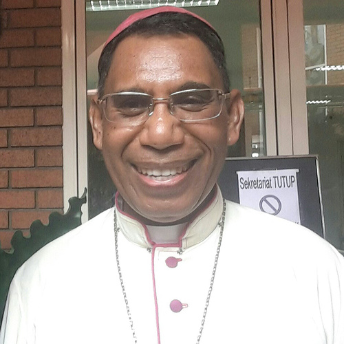Bishop Dominikus Saku
